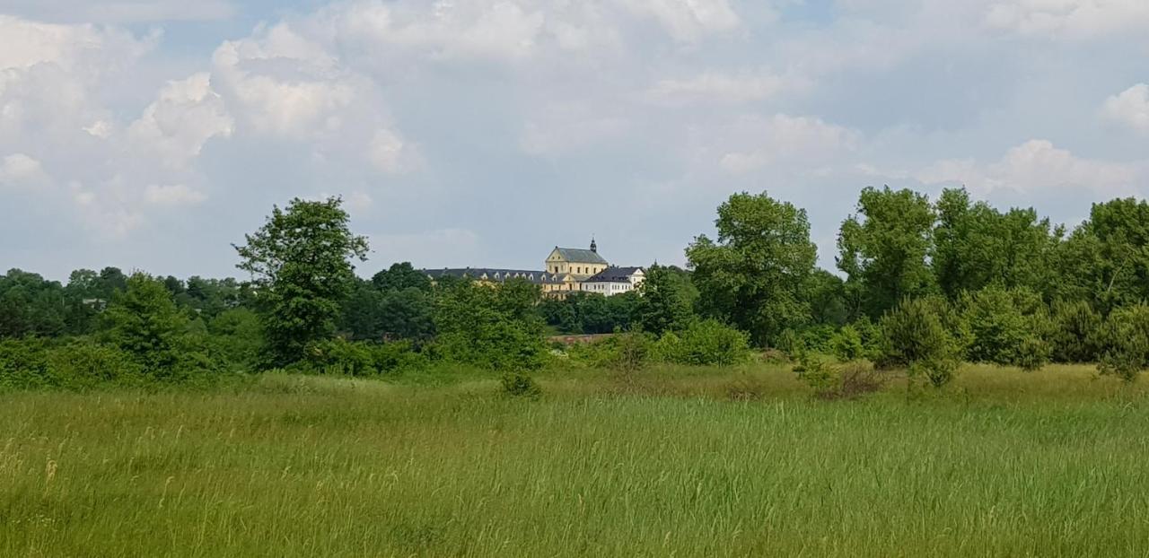 Dom W Krainie Bugu Villa Korczew Luaran gambar